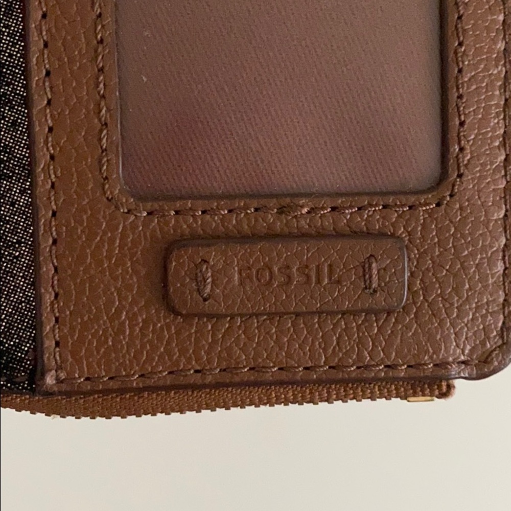 Fossil Compact Wallet - image 3